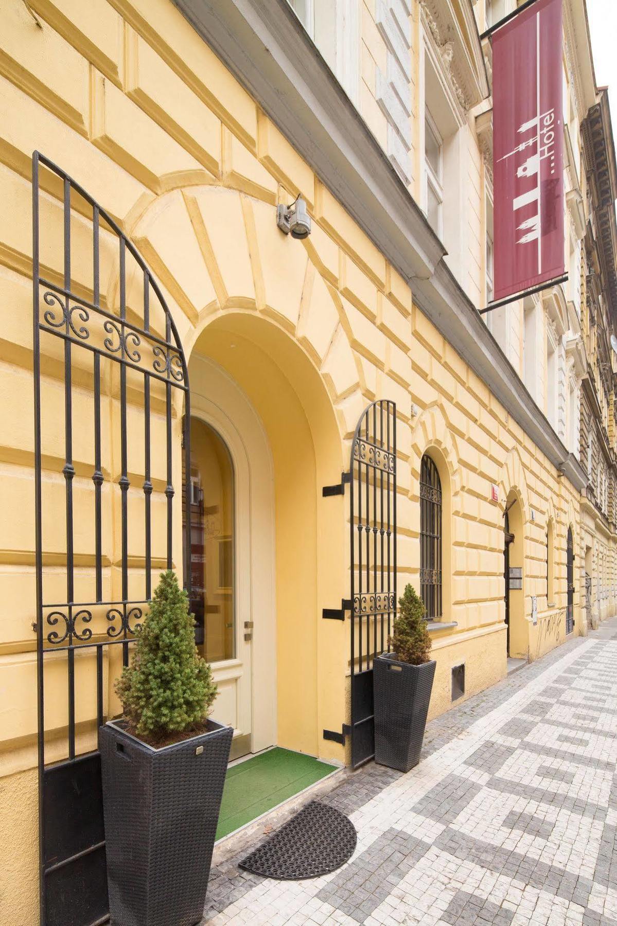 City Lounge Hotel Prague Exterior photo